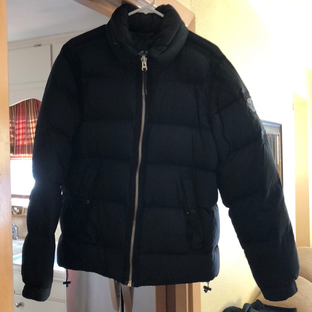 AMERICAN EAGLE PUFFER JACKET